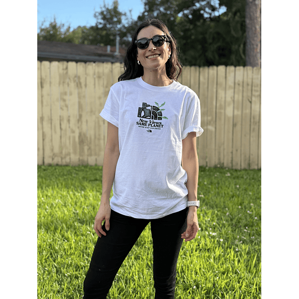 Polera New Views Same Place 6