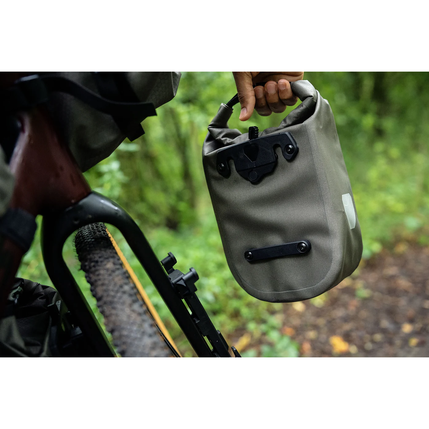 Bolso de Horquilla Fork Pack Ortlieb Bikepacking 4.1L Quick Lock S 11