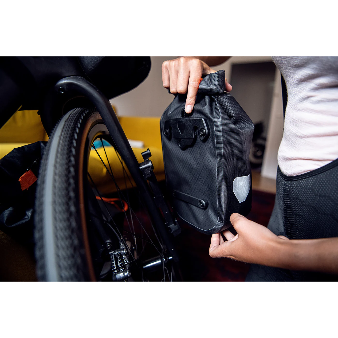 Bolso de Horquilla Fork Pack Ortlieb Bikepacking 4.1L Quick Lock S 8