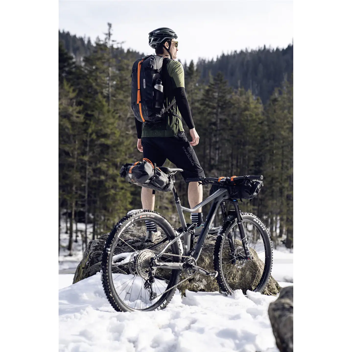 Mochila Ortlieb Atrack Bike 25L Black Matt 11