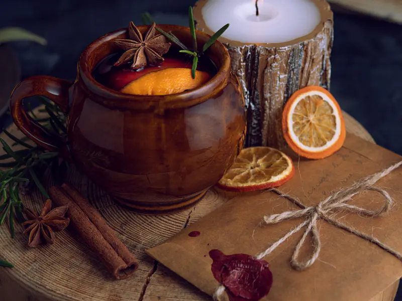 Celebrando la magia de Yule: ideas encantadoras para decorar 