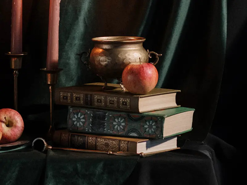 Ritual de abundancia con manzanas y velas 