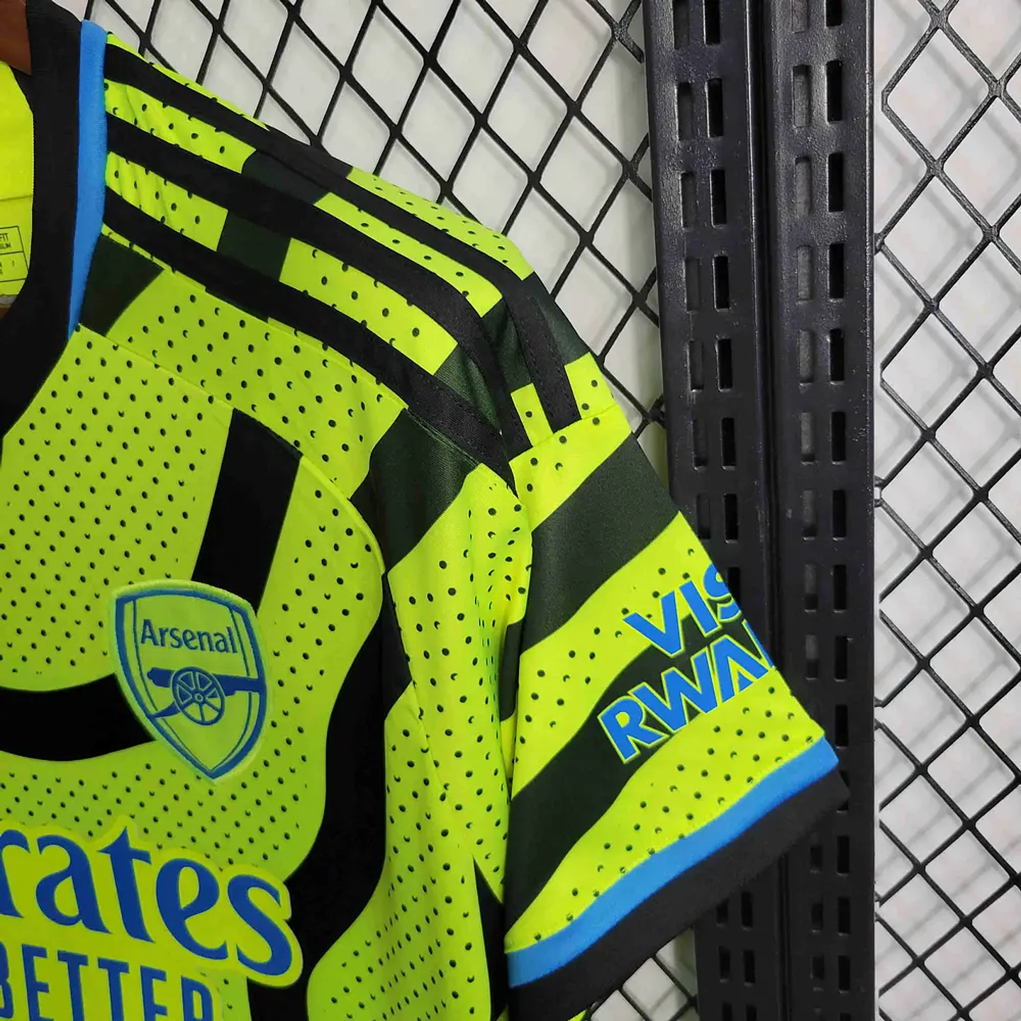 Arsenal Equipamento Alternativo 2023/24 5