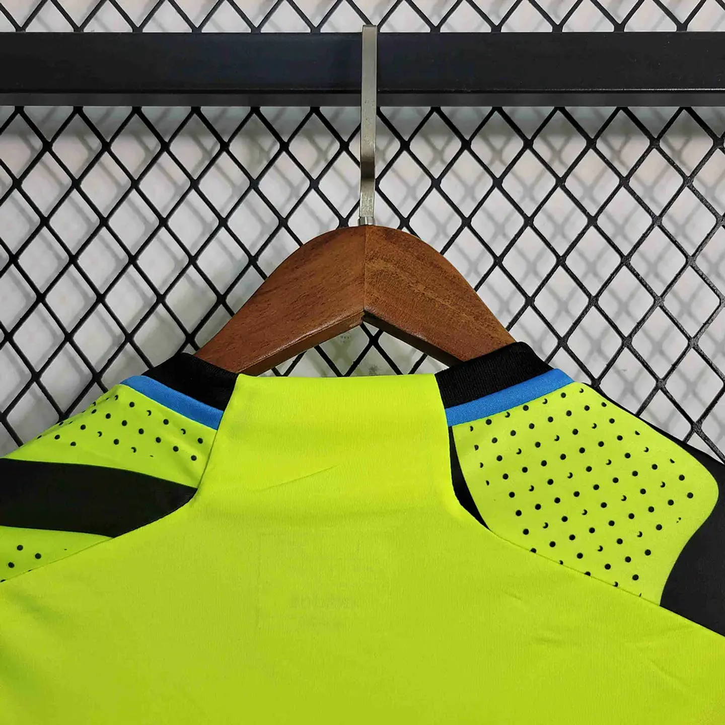 Arsenal Equipamento Alternativo 2023/24 7