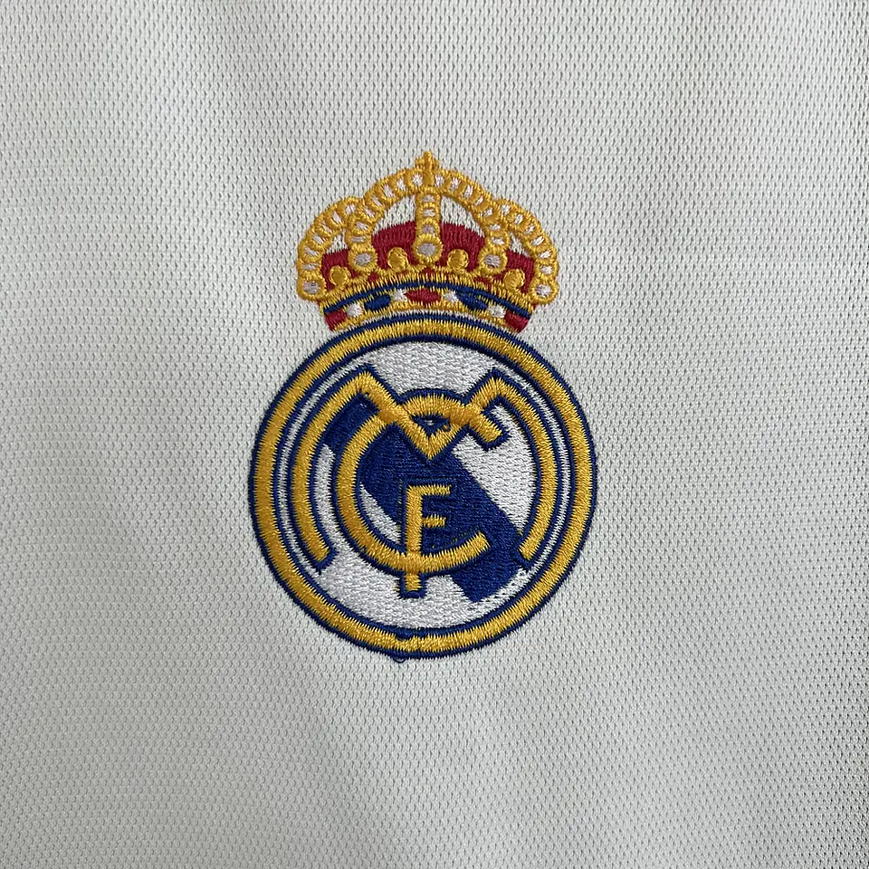 Real Madrid Equipamento Principal 2023/24 3
