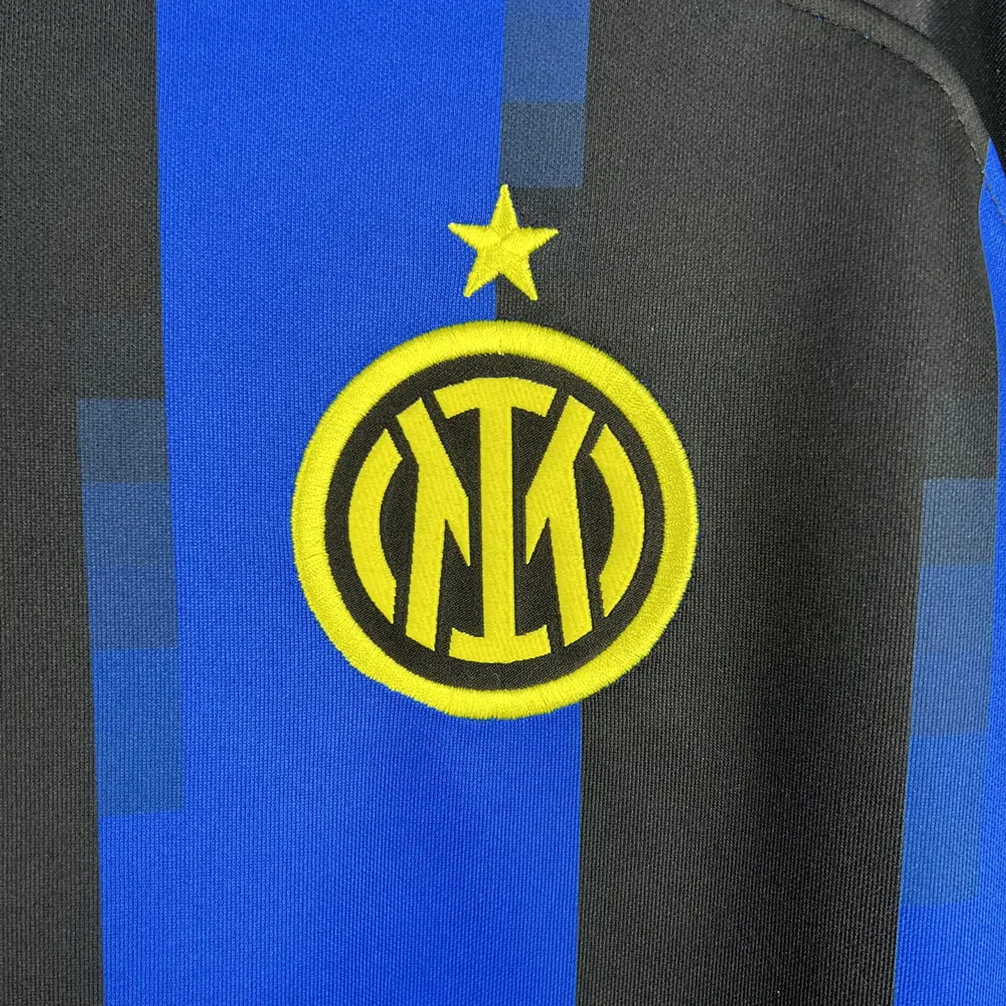 Inter Milão Equipamento Principal 2023/24 3