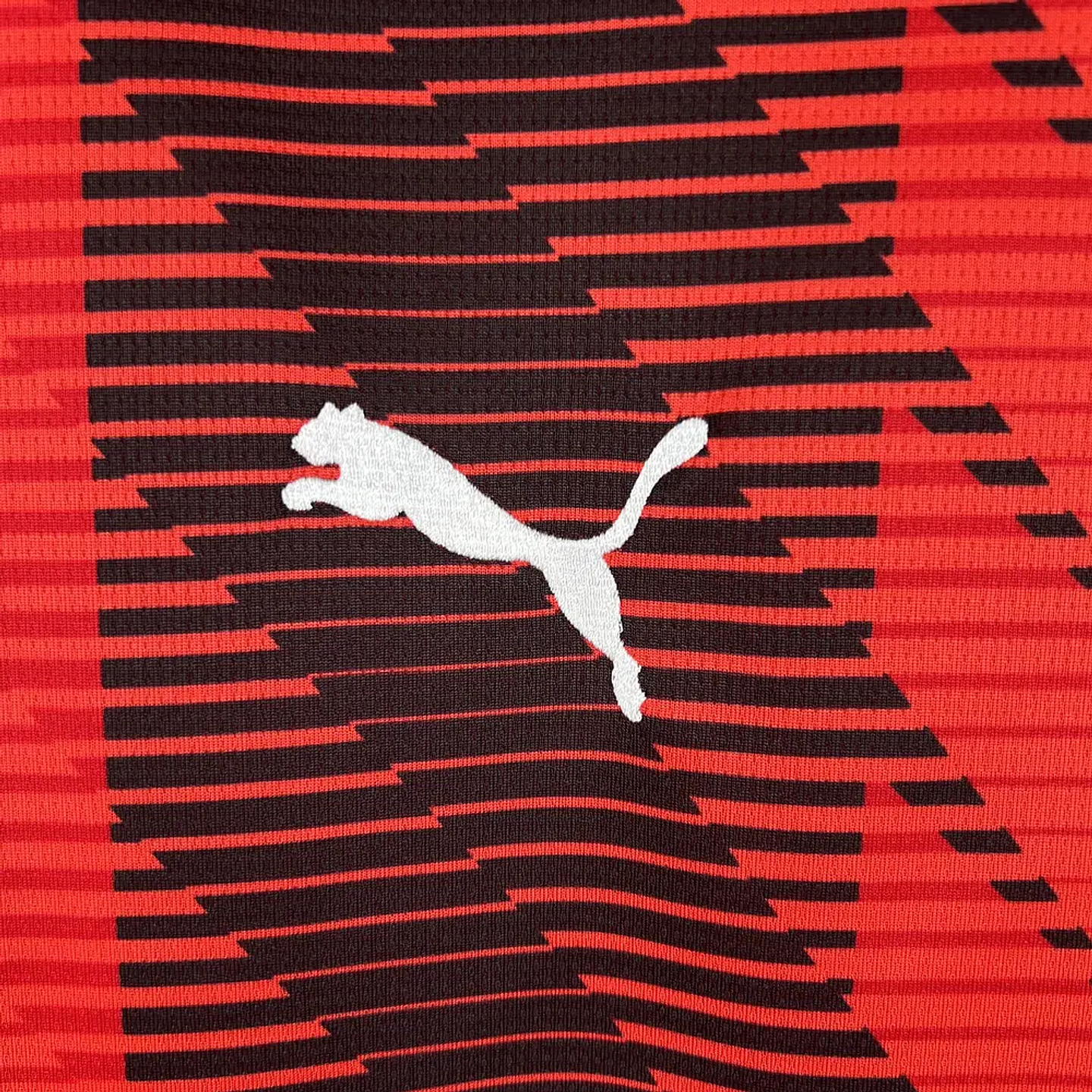 Milan Equipamento Principal 2023/24 4