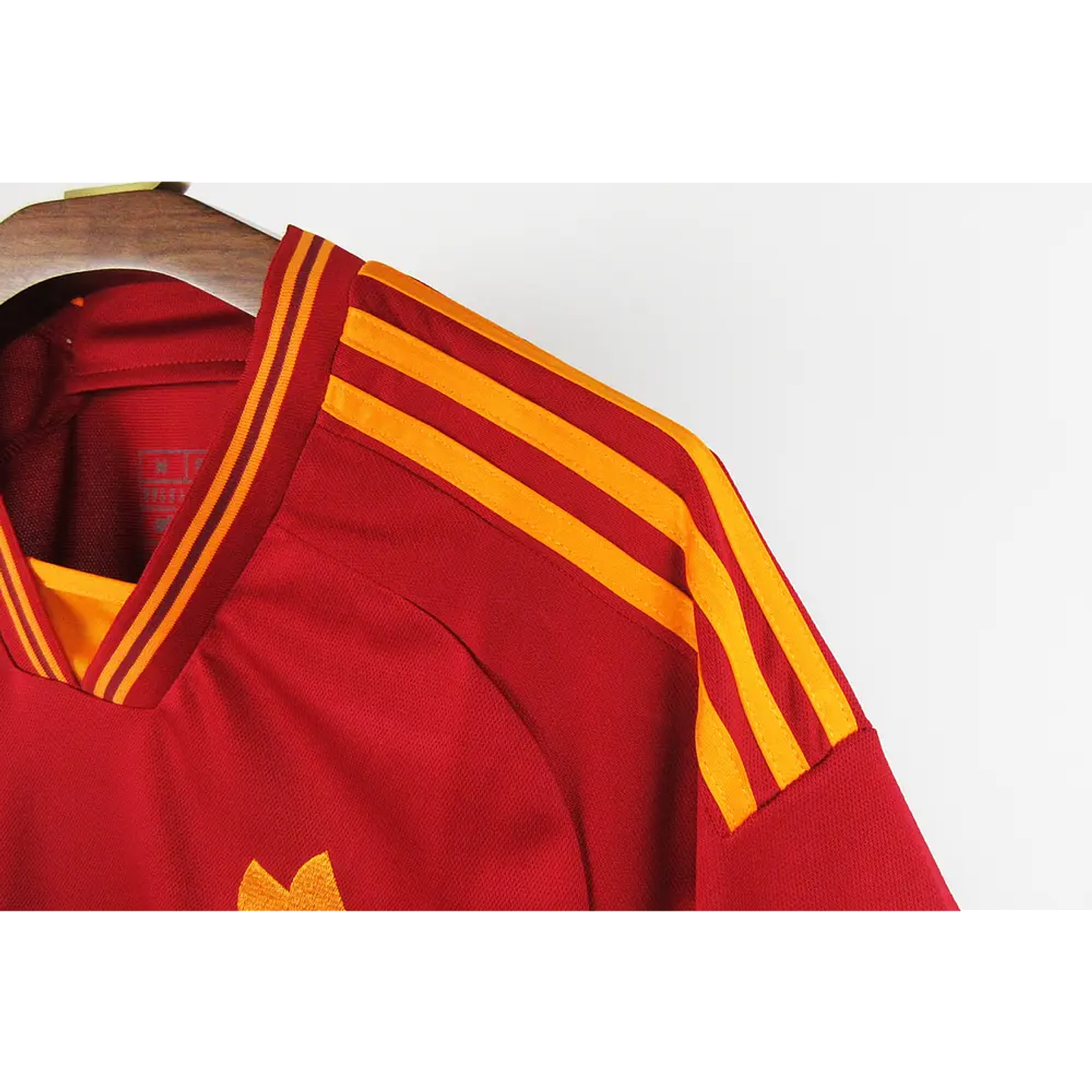 Roma Equipamento Principal 2023/24 7