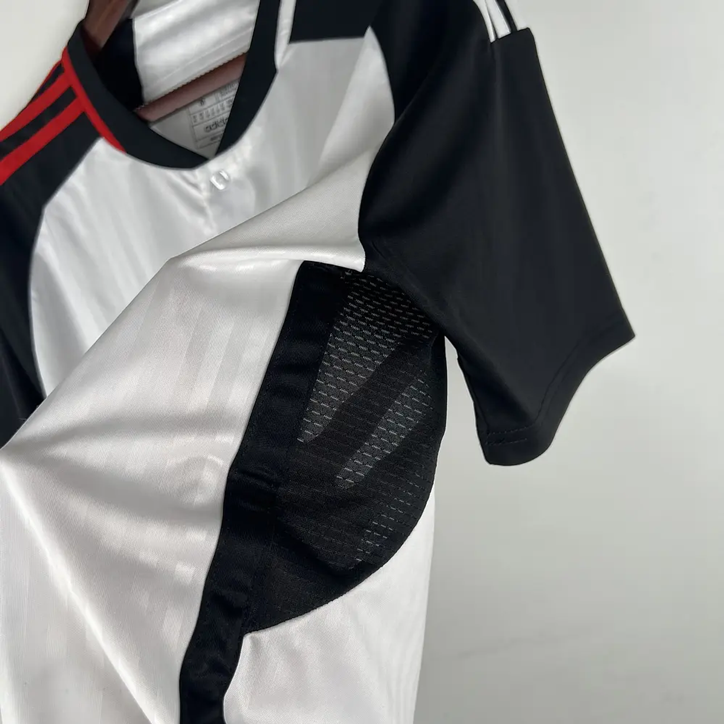 Fulham Home Kit 2023/24 7