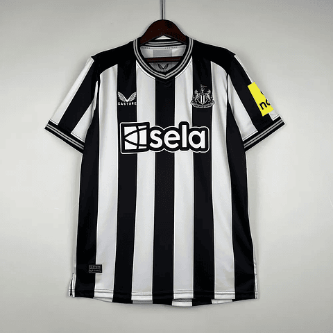 Newcastle Equipamento Principal 2023/24