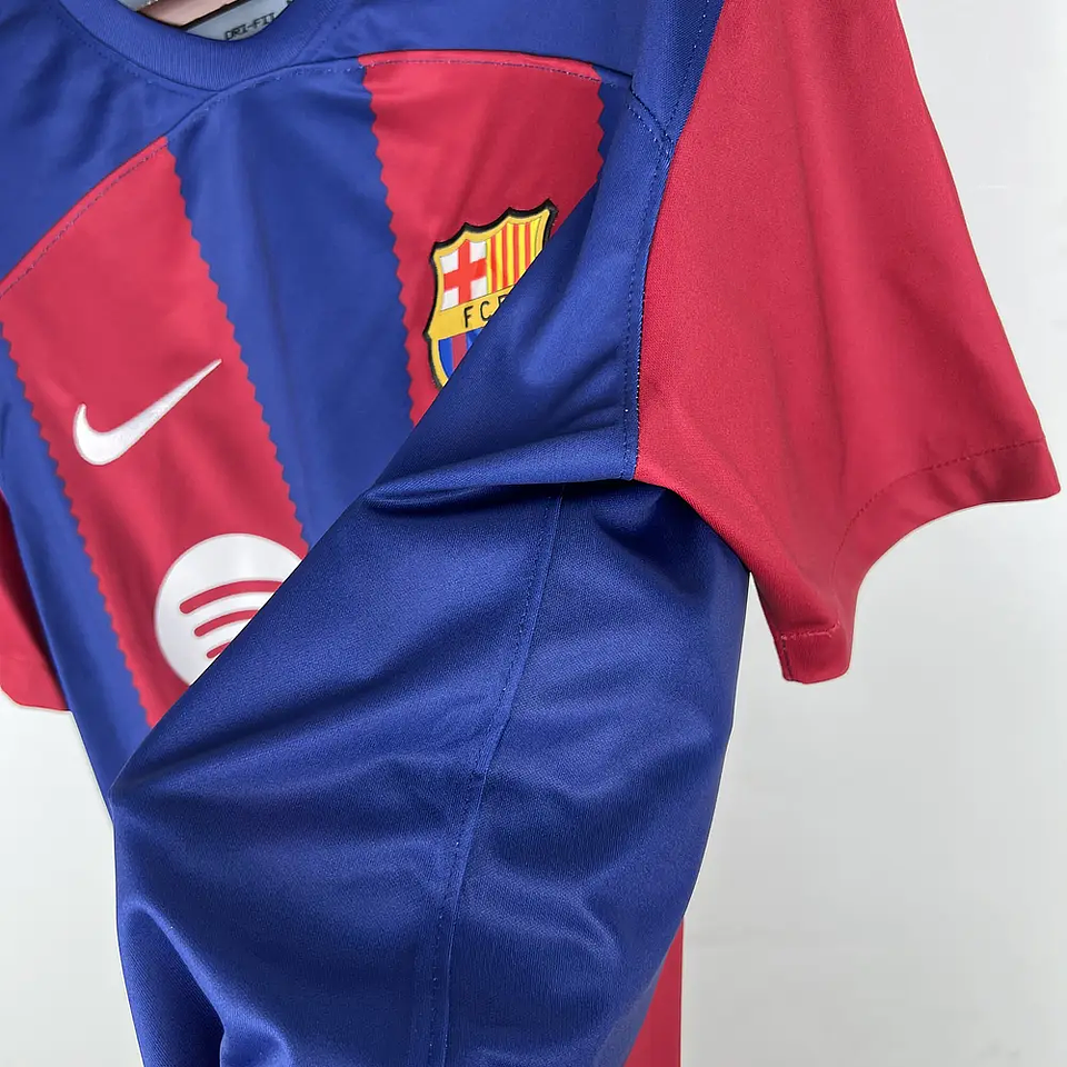 Barcelona Equipamento Principal 2023/24 5