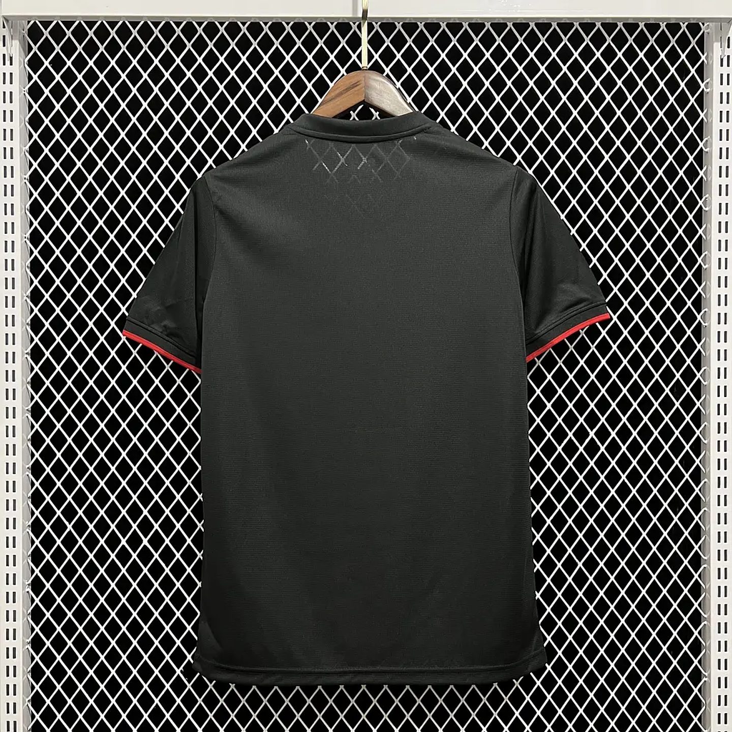 Bayer Leverkusen Equipamento Principal 2023/24 2