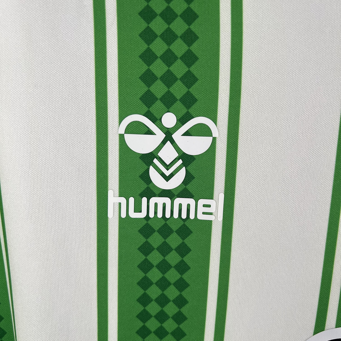 Real Bétis Equipamento Principal 2023/24 4