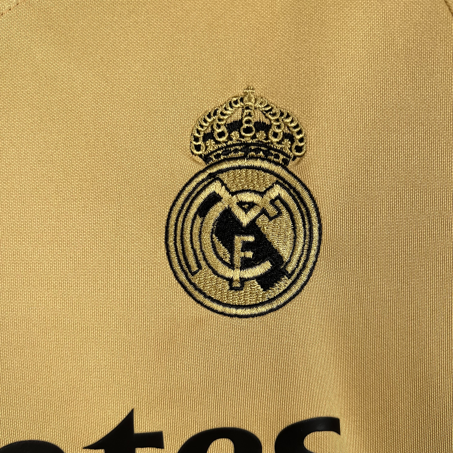 Real Madrid Gold Edition 2023/24 3