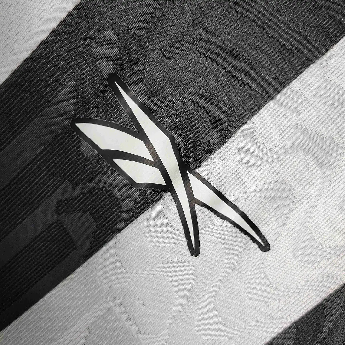 Botafogo Equipamento Principal 2023/24 4