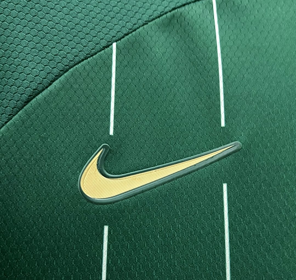 Sporting Equipamento Comemorativo Taças das Taças 2024/25 4