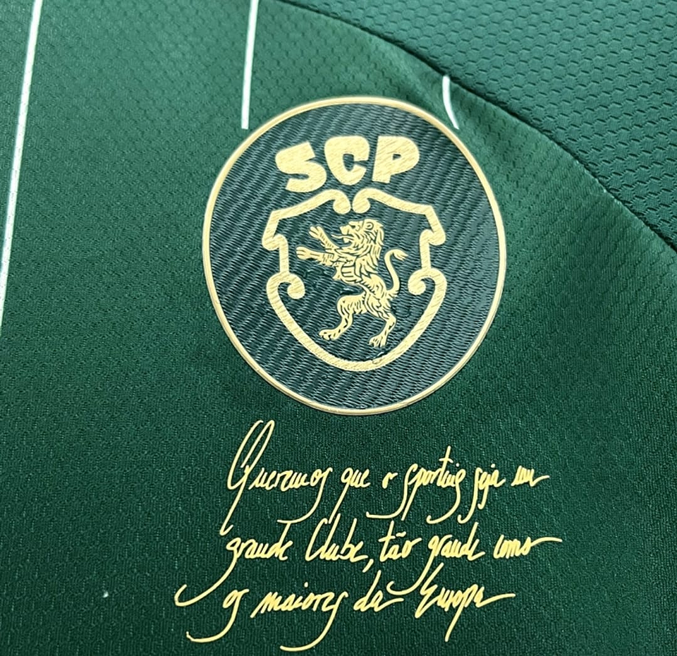 Sporting Equipamento Comemorativo Taças das Taças 2024/25 3