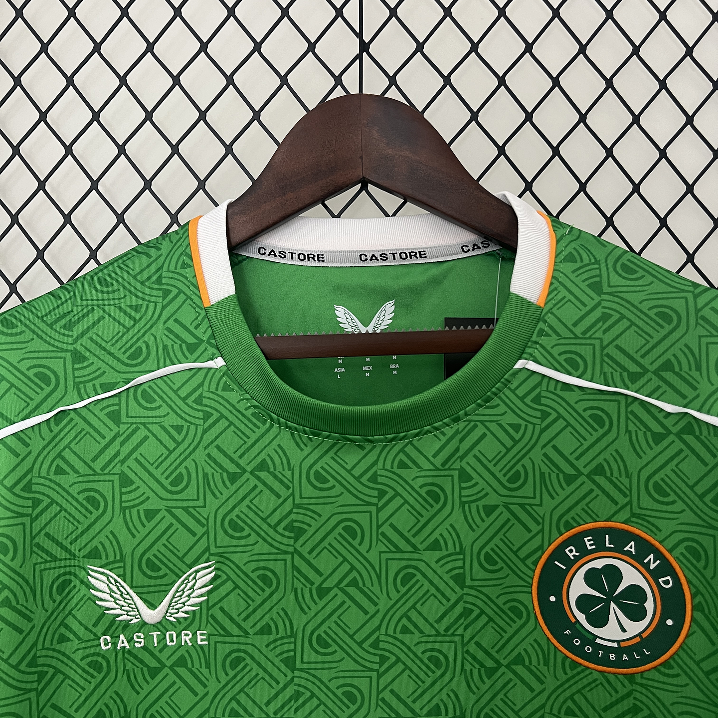 Irlanda Equipamento Principal 2024/25 5