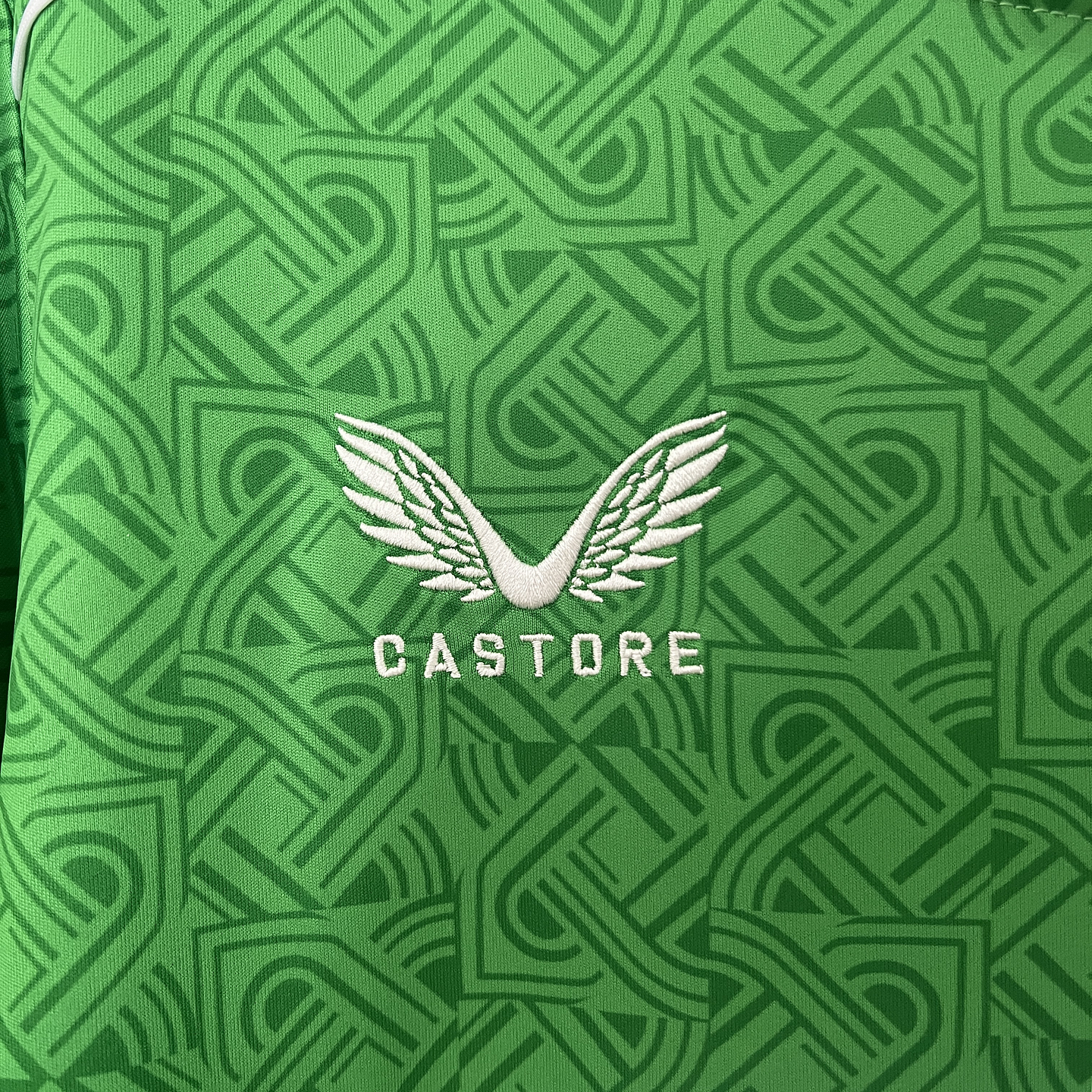 Irlanda Equipamento Principal 2024/25 4