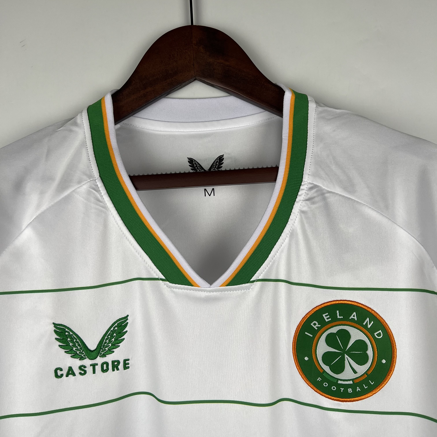 Irlanda Equipamento Alternativo 2024/25 5