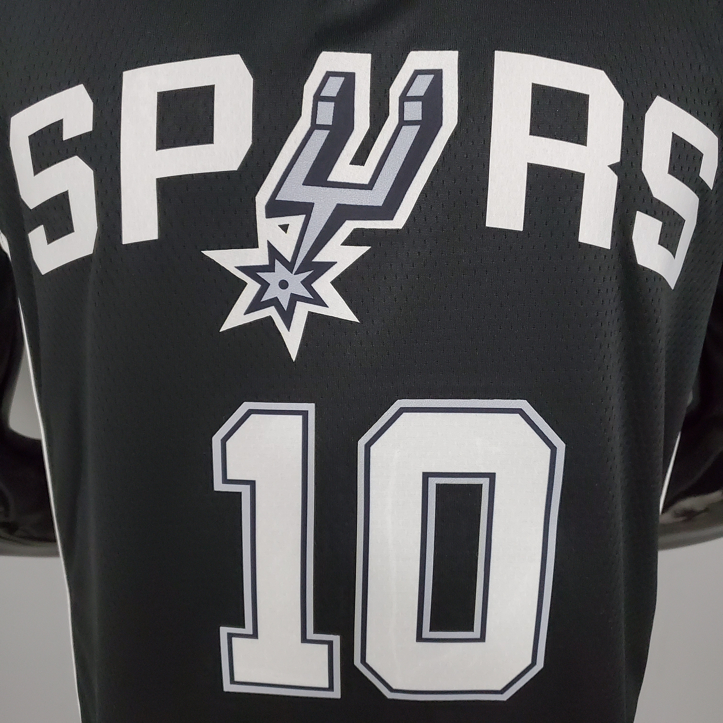 San Antonio Spurs 4