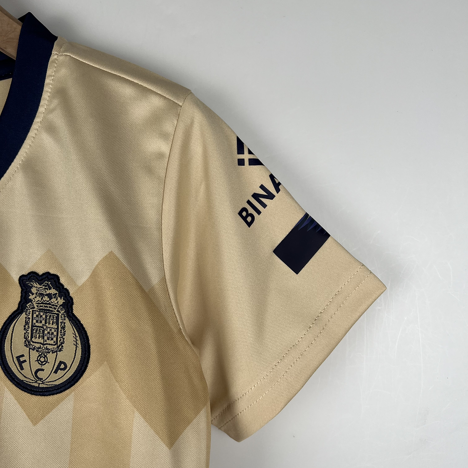 Porto Equipamento Alternativo 2023/24 Kit-Criança 9