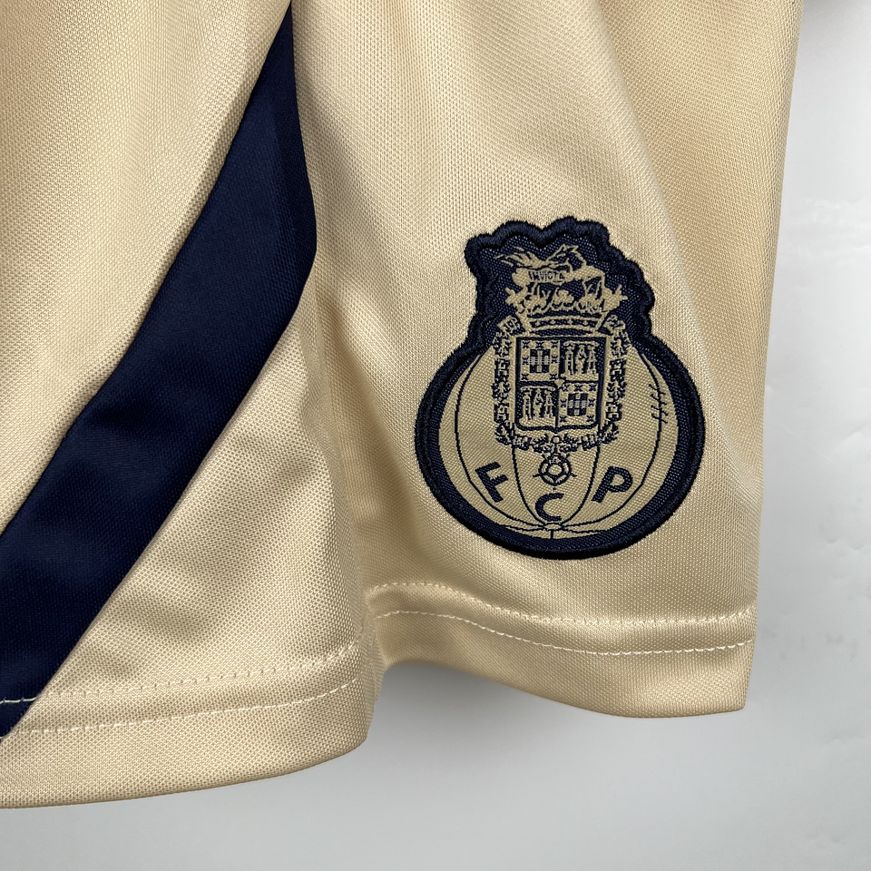 Porto Equipamento Alternativo 2023/24 Kit-Criança 7