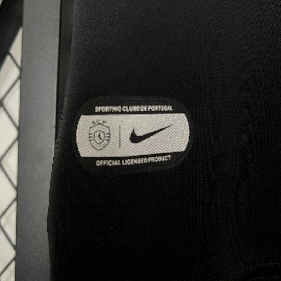 Sporting Quarto Equipamento 2023/24 9