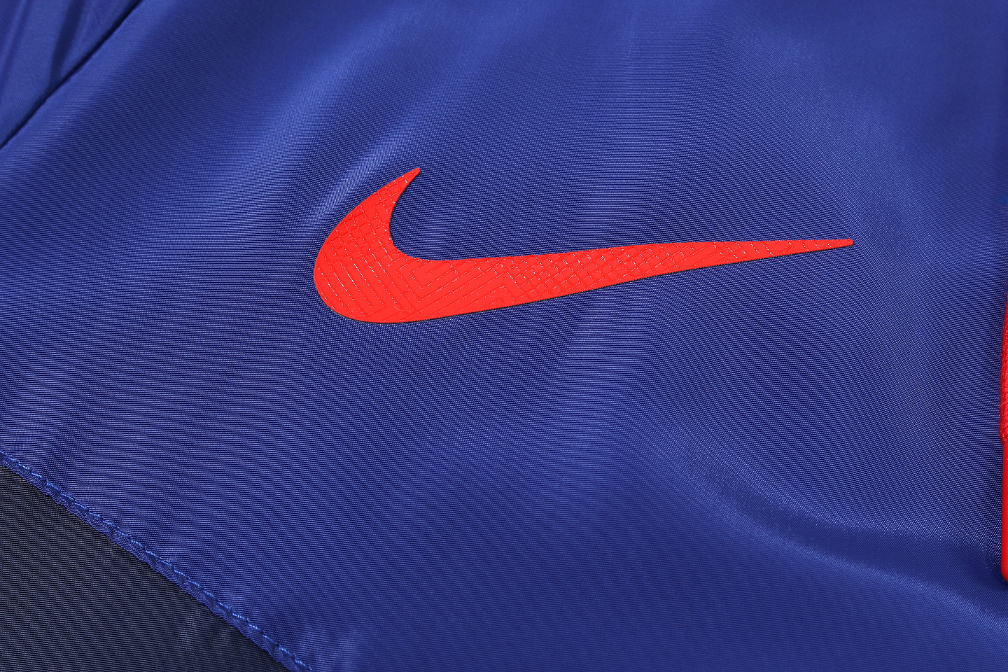 Barcelona Corta-Vento 4