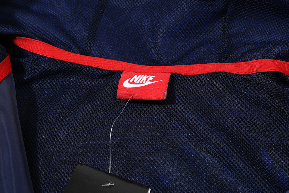 Barcelona Corta-Vento 8