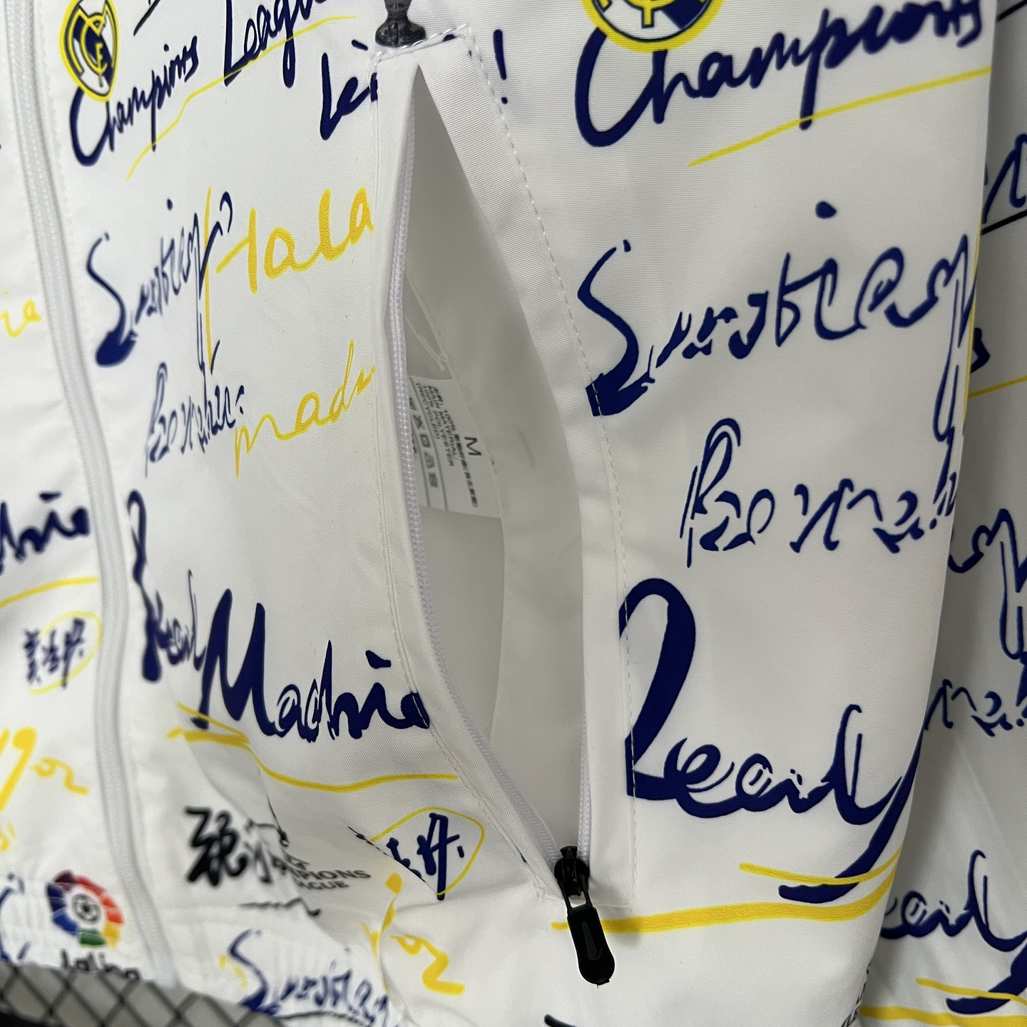 Real Madrid Corta-Vento Reversível 8