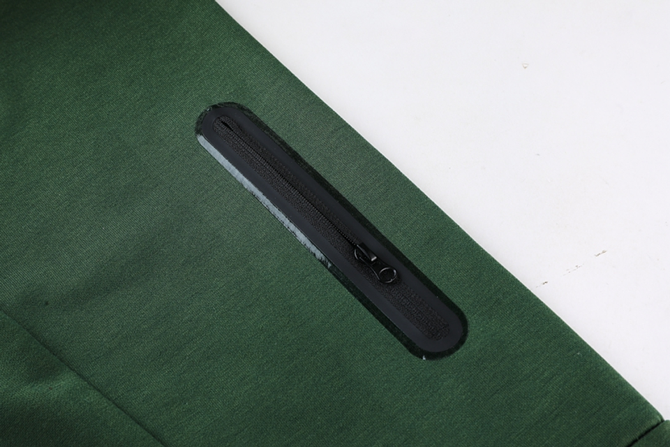 Nike Fato de Treino c/ Capuz 4