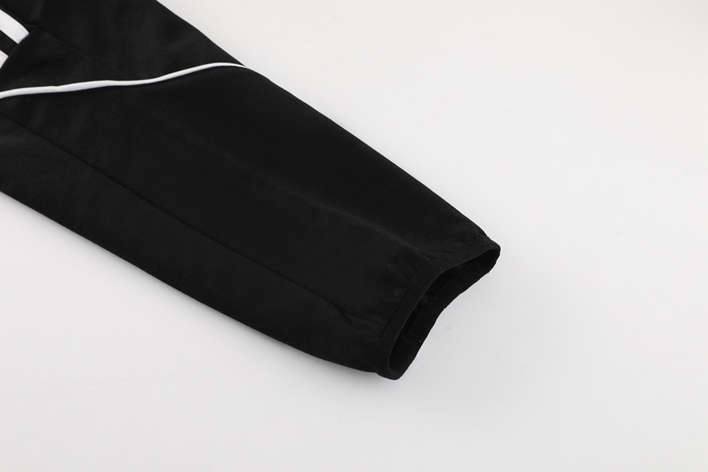 Adidas Fato de Treino c/ Capuz 6