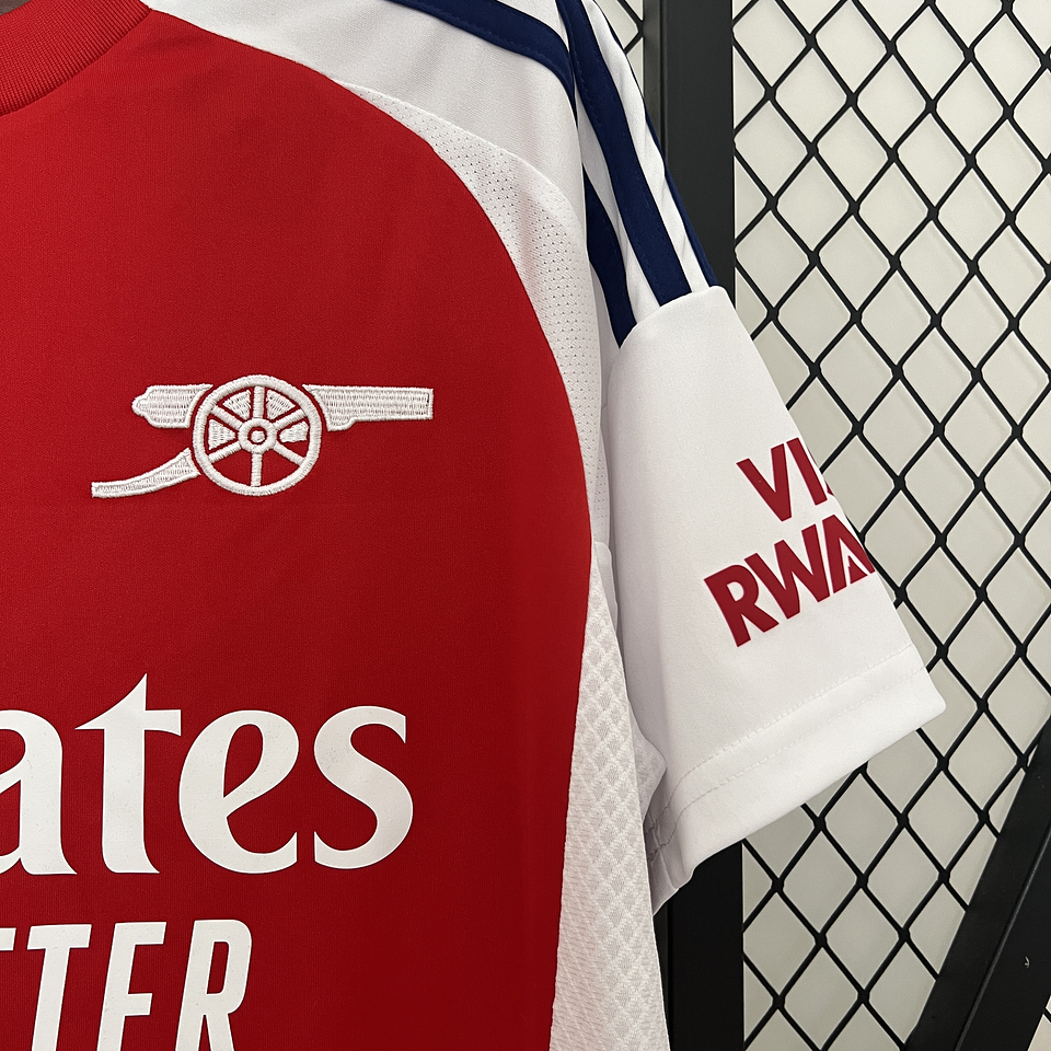 Arsenal Equipamento Principal 2024/25 8