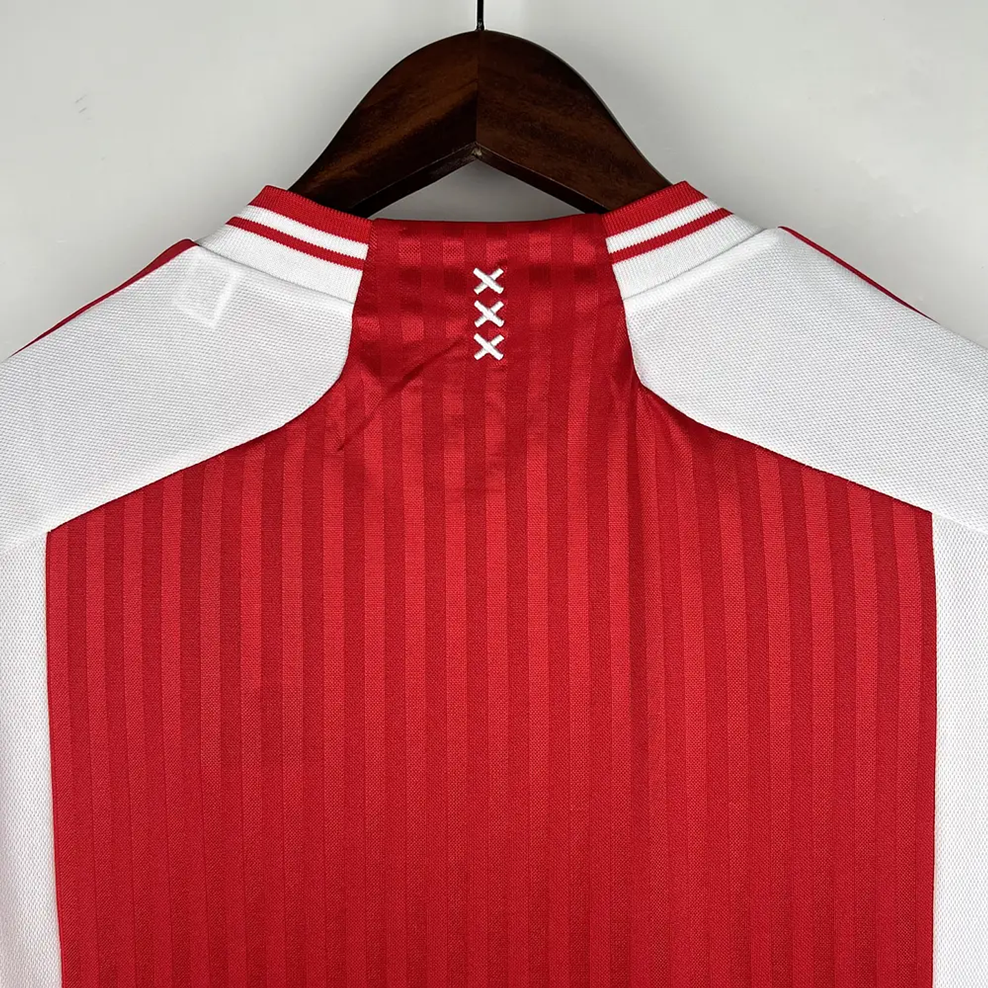 Ajax Equipamento Principal 2023/24 5