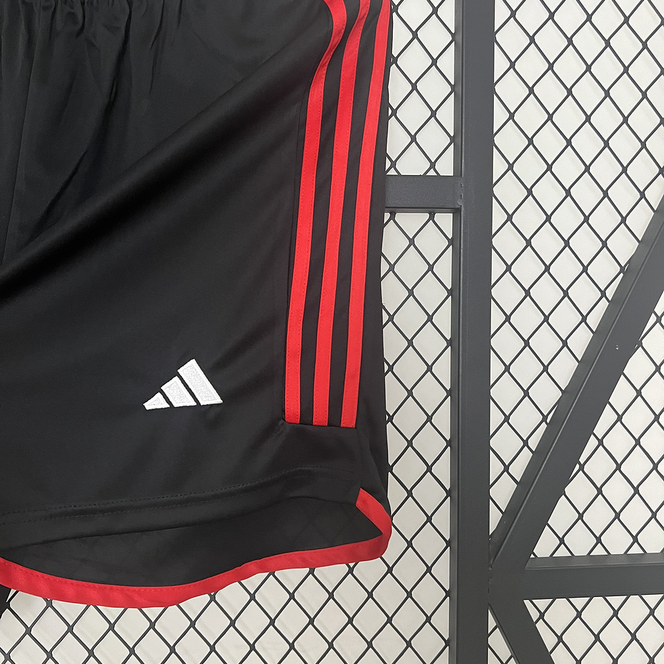 Flamengo Calções Equipamento Secundário 2024/25 5