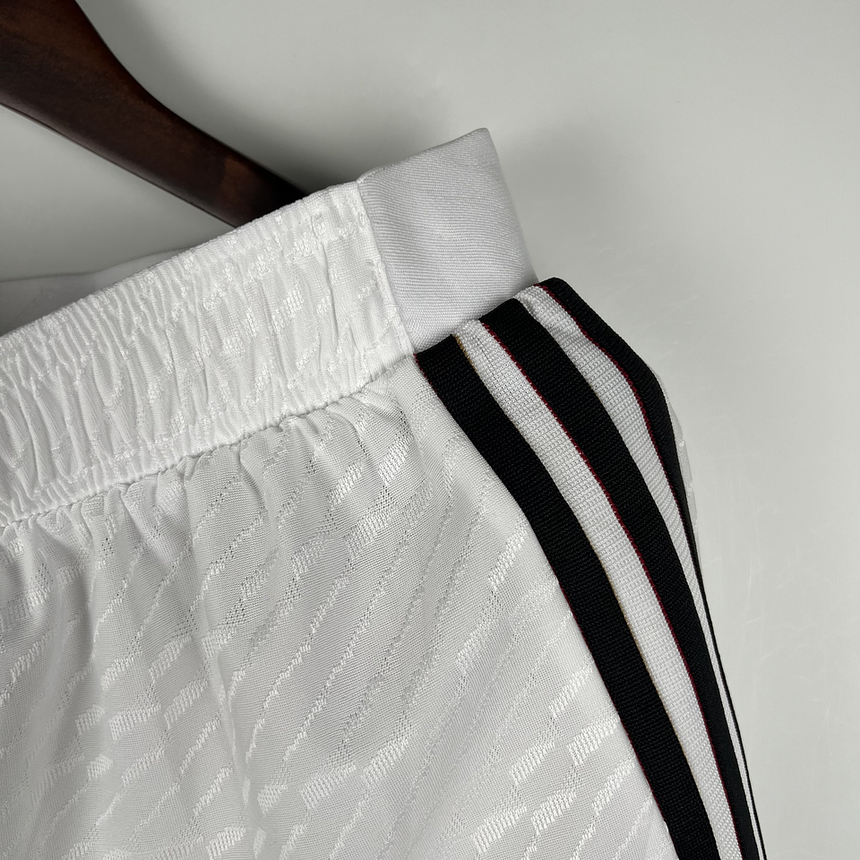 Manchester United Calções Equipamento Principal 2023/24 5