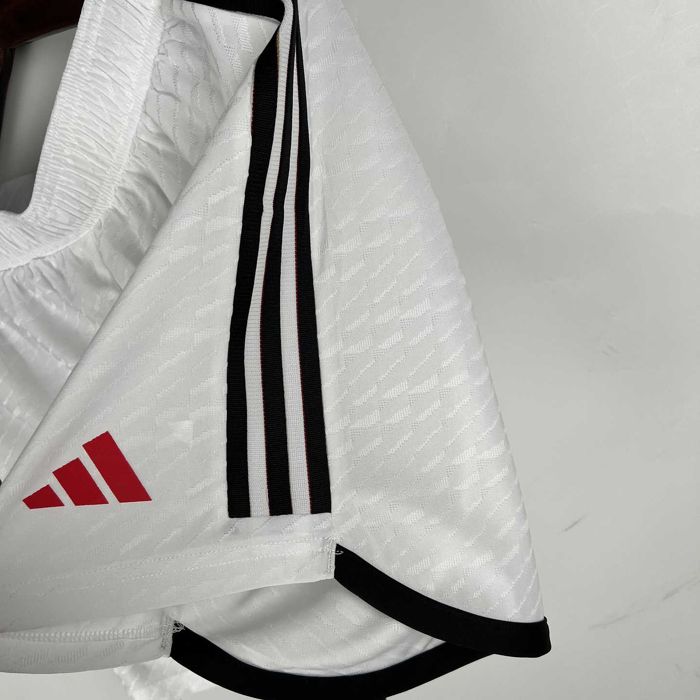 Manchester United Calções Equipamento Principal 2023/24 7