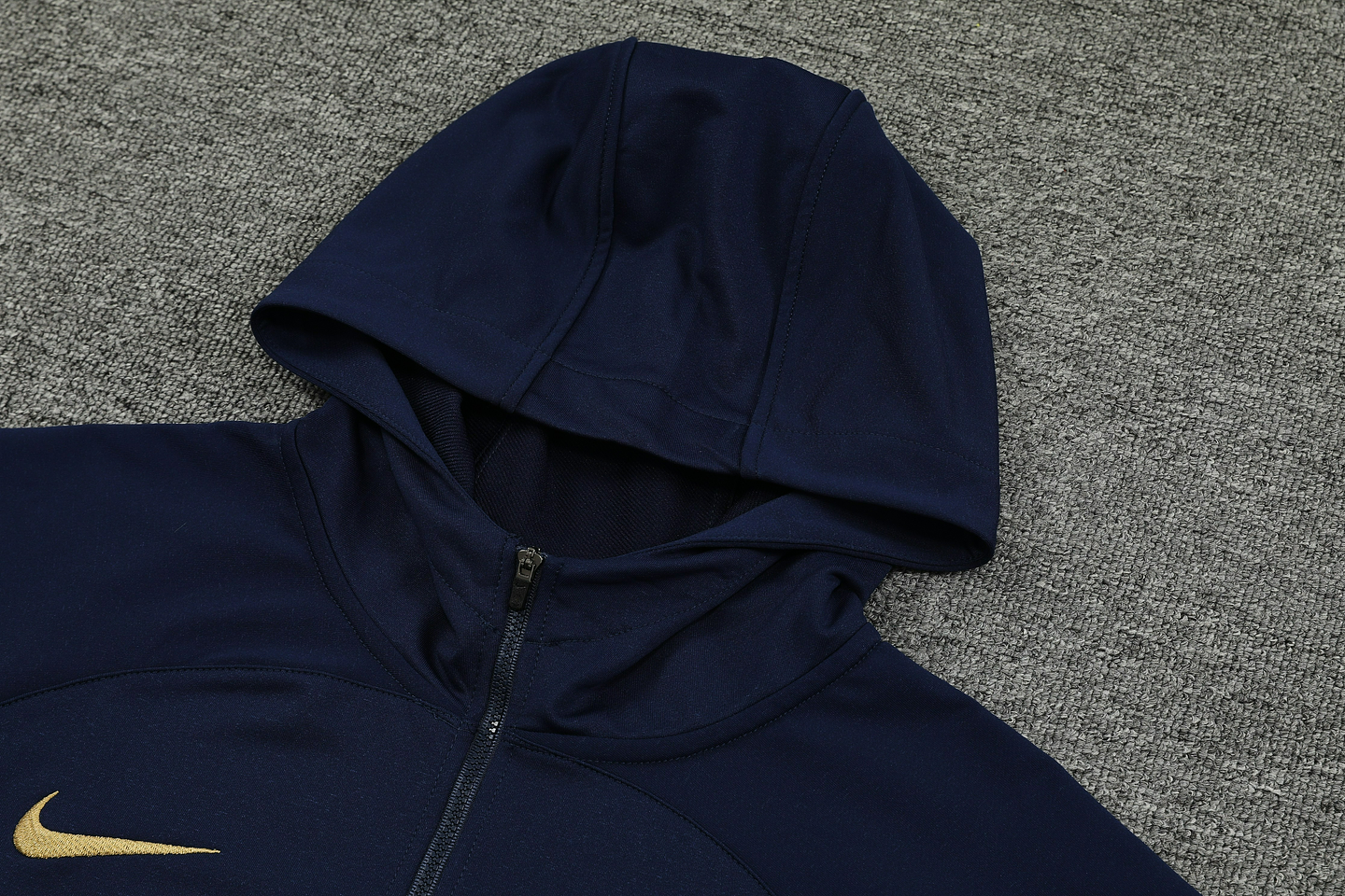 PSG Fato de Treino c/ Capuz 3