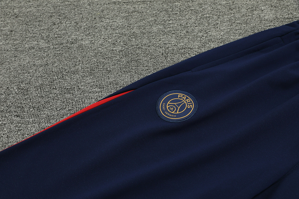 PSG Fato de Treino c/ Capuz 6