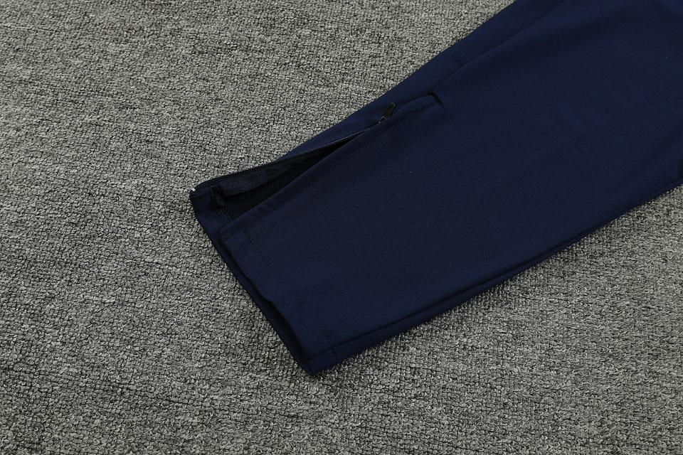 França Fato de Treino c/ Capuz 5