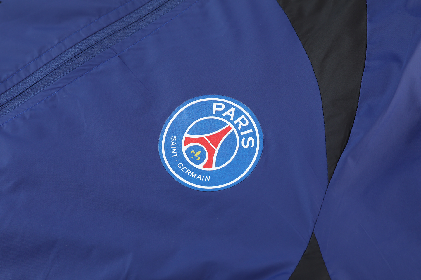 PSG Fato de Treino c/ Capuz 2