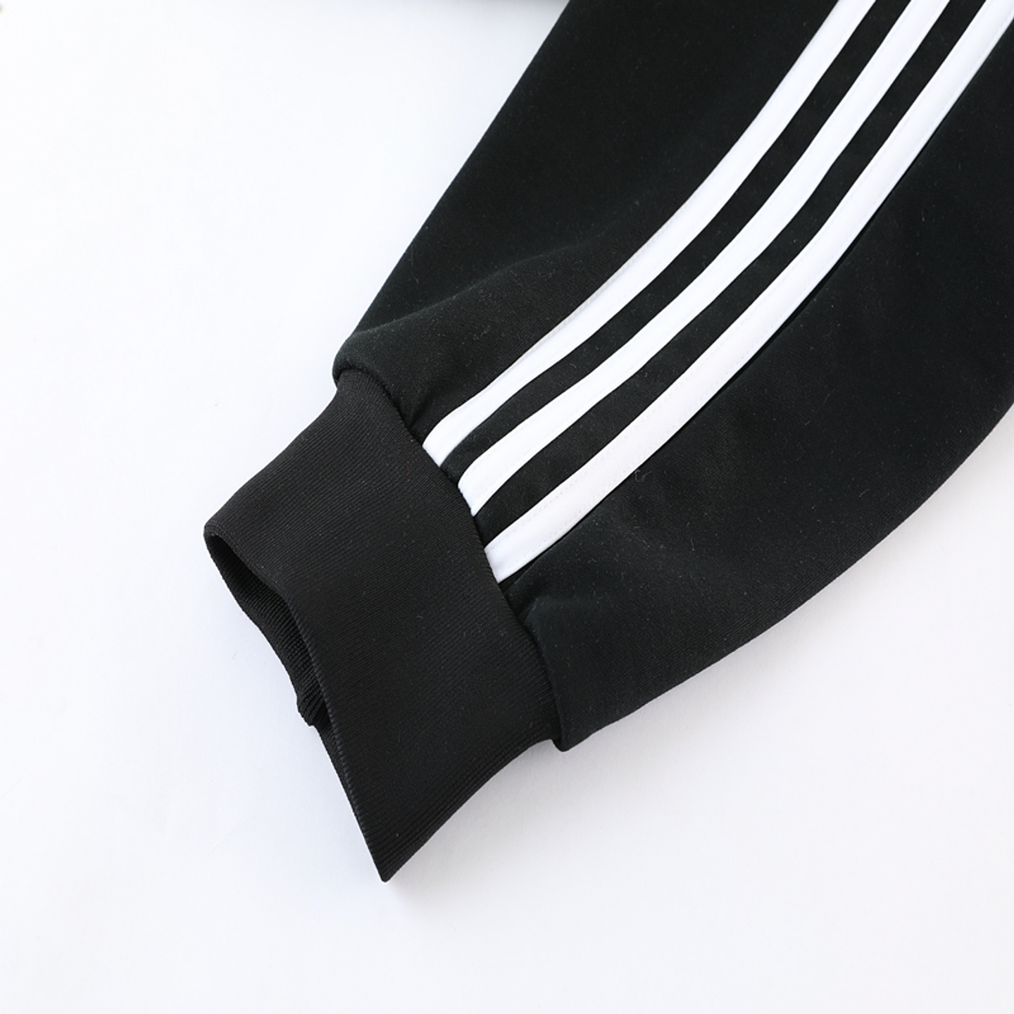 Bayern Munich Fato de Treino c/ Capuz 10