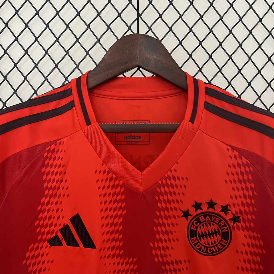 Bayern Munich Equipamento Principal 2024/25 5