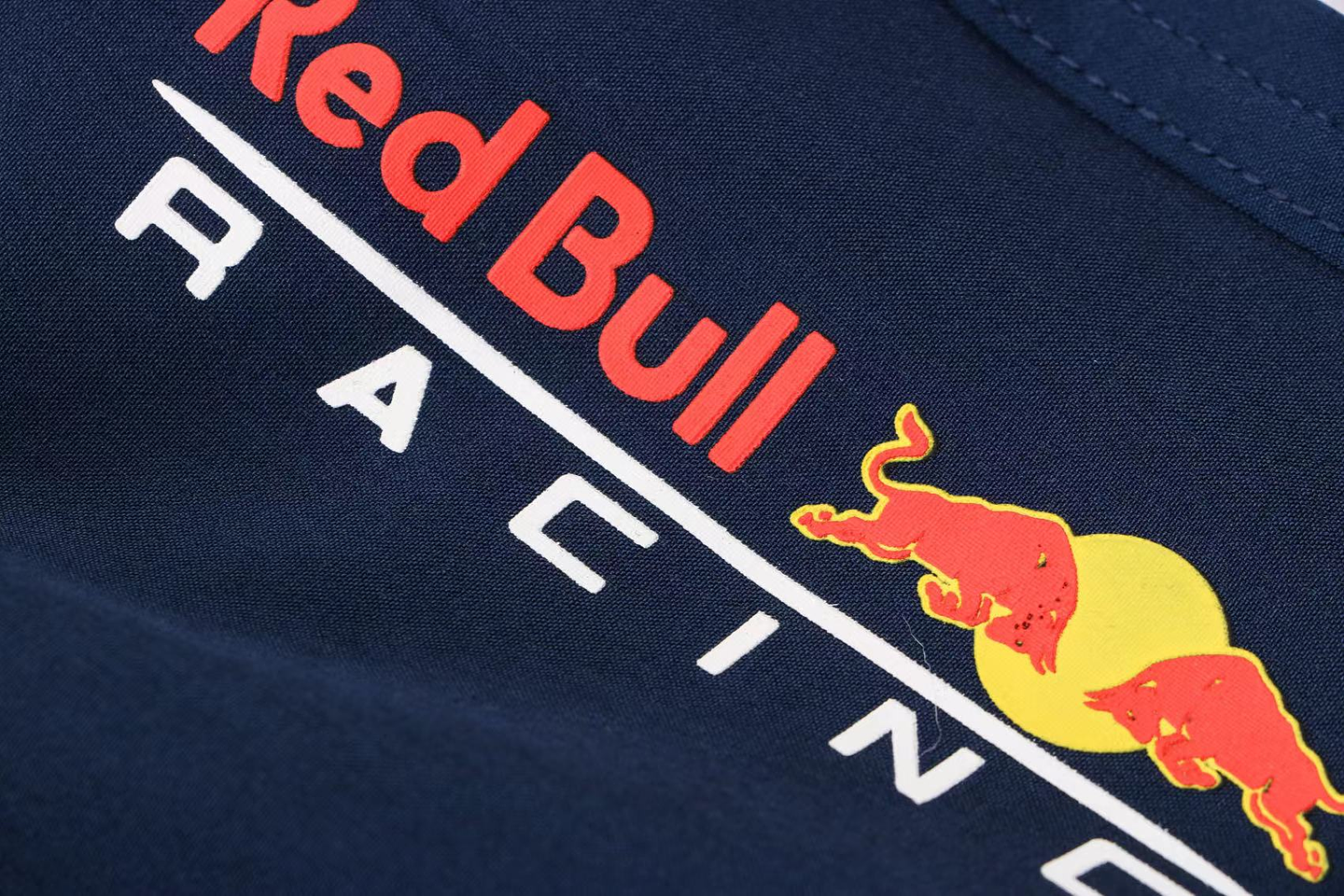 RedBull Calções 3