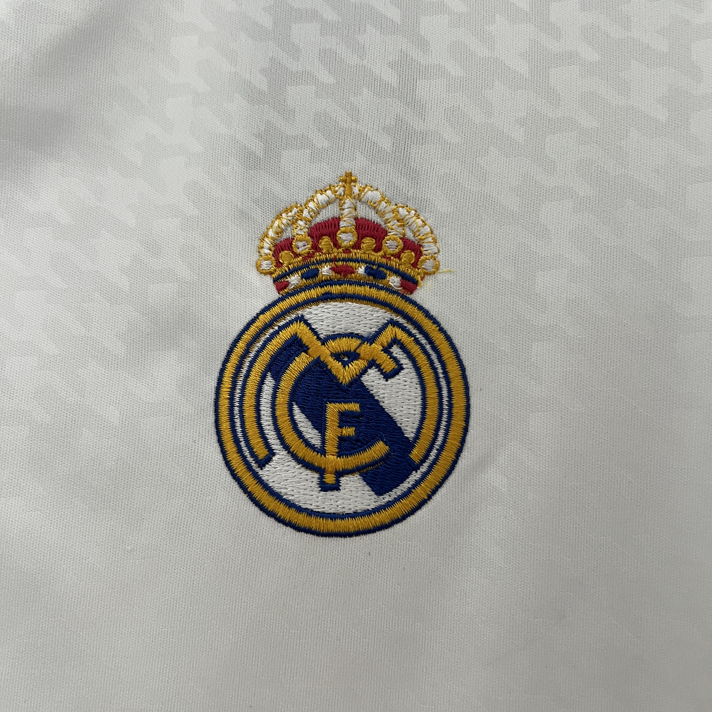 Real Madrid Equipamento Principal 2024/25 3