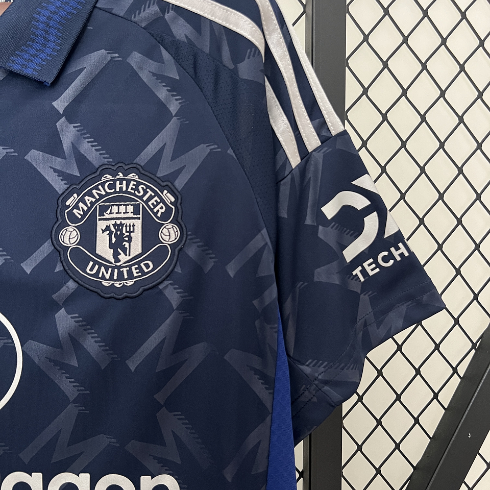 Manchester United Equipamento Alternativo 2024/25 9