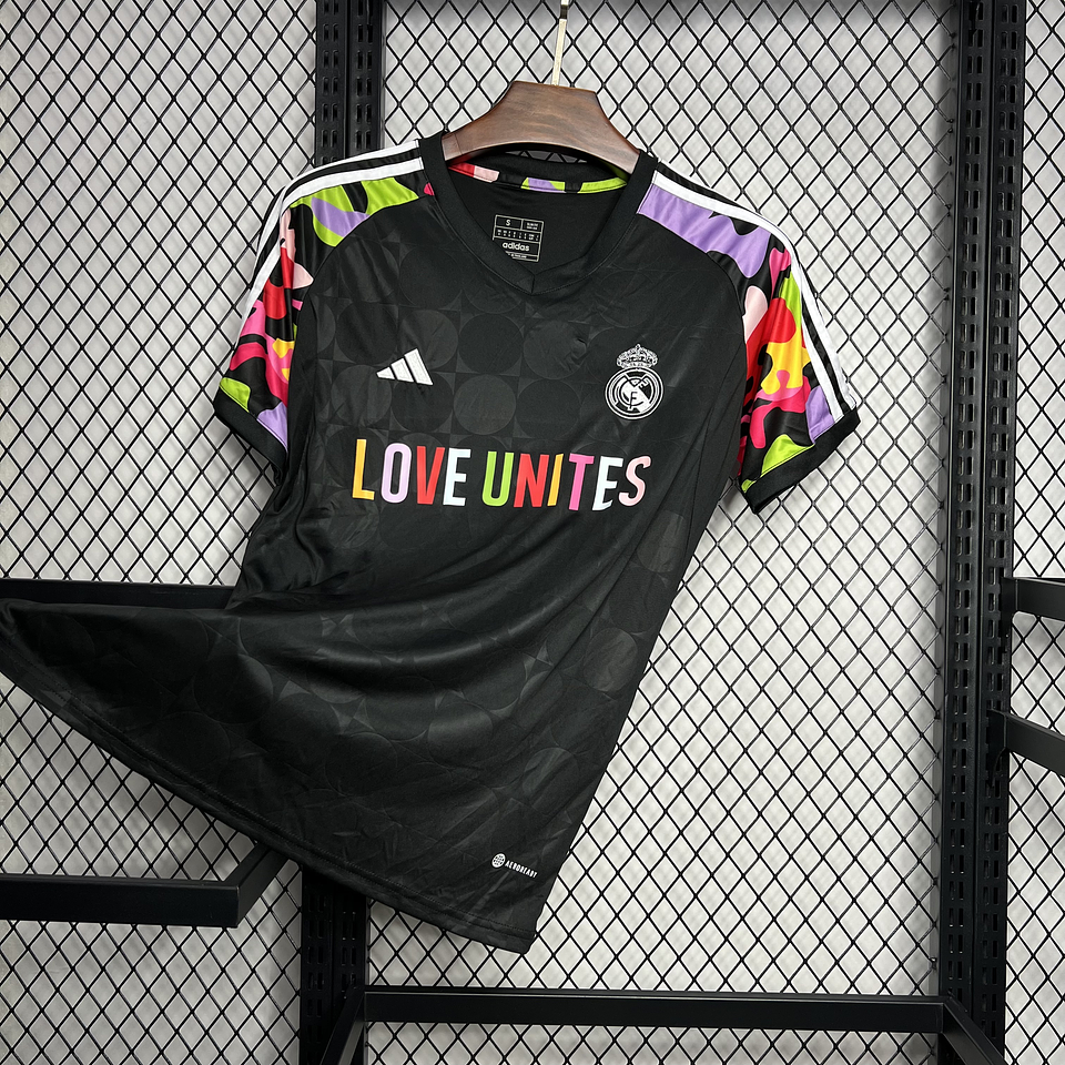 Real Madrid Equipamento Pré-Jogo 2024/25 1
