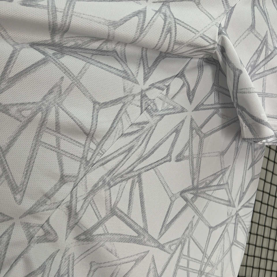 Real Madrid Equipamento Pré-Jogo 2024/25 7