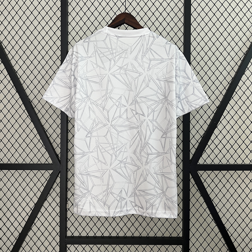 Real Madrid Equipamento Pré-Jogo 2024/25 2